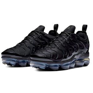 NIKE AIR VAPORMAX PLUS 👟